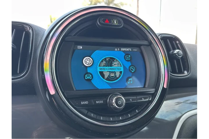$17997 : 2019 Countryman Cooper S E image 6