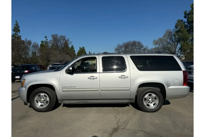 $12500 : Chevrolet Suburban 2014 4x2 image 2