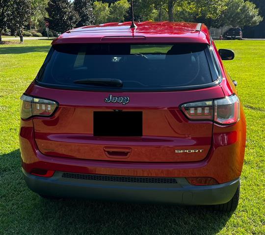 $8500 : 2018 Jeep Compass SPORT image 5