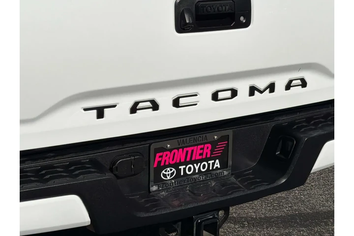 $39651 : Toyota Tacoma 2023 4x4 TRD S image 6