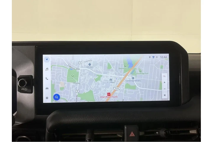 $63997 : Gold Certified2025 Land Cruis image 7