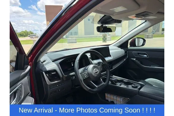 $30988 : Nissan Rogue 2024 AWD Platin image 2