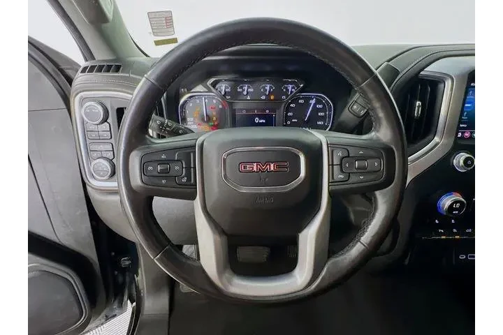 $25975 : GMC Sierra 1500 2021 4x4 SLE image 3