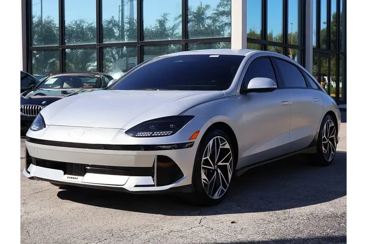 $22690 : Hyundai IONIQ 6 2024 SEL 4dr image 8