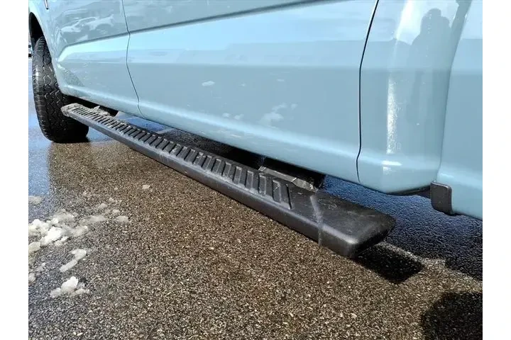 $39820 : Ford F-150 2023 4x4 XLT 4dr image 6