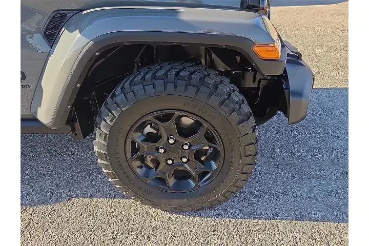 $33700 : Jeep Gladiator 2023 4x4 Spor image 7