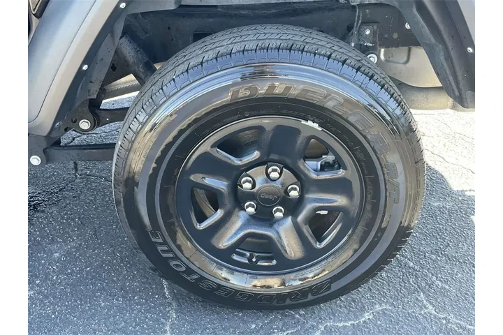 $28993 : Jeep Gladiator 2023 4x4 Spor image 9