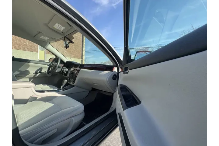 $4999 : 2008 Impala LT image 10