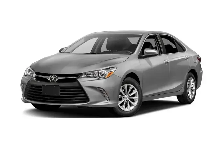 $16588 : Toyota Camry 2017 XLE 4dr Se image 1