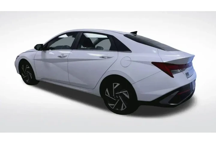 $21995 : Hyundai ELANTRA 2024 SEL 4dr image 6