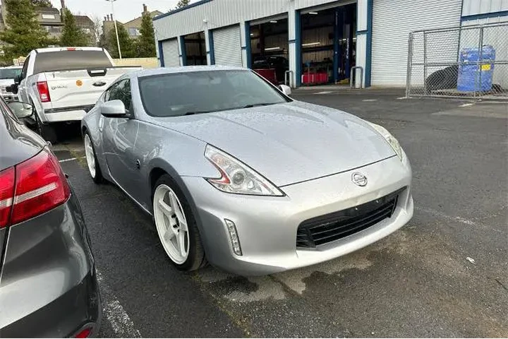 $22341 : Nissan 370Z 2016 Base 2dr Co image 2