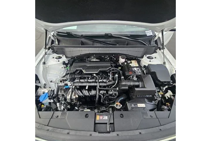 $25888 : Hyundai KONA 2025 AWD SEL Co image 10