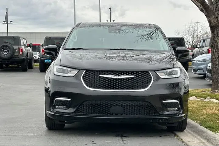 $31995 : Chrysler Pacifica 2024 Touri image 10
