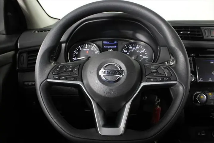 $16675 : Nissan Rogue Sport 2020 S 4d image 9