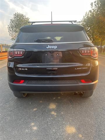 $20995 : PRE-OWNED 2018 JEEP COMPASS L image 5