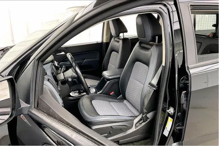 $27490 : Chevrolet Colorado 2017 4x4 image 8