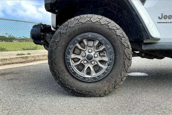 Jeep Wrangler 2023 4x4 Rubic image 8