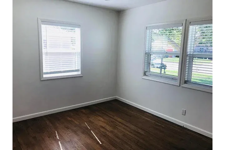 $1000 : Move in ready home image 1