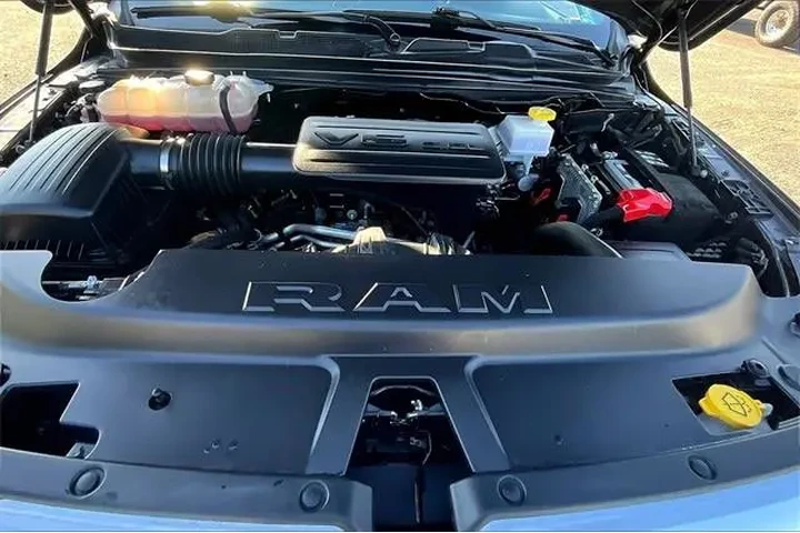 $36000 : Ram 1500 2024 4x4 Big Horn 4 image 9