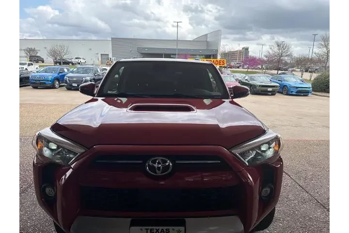 $34440 : Toyota 4Runner 2021 4x4 TRD image 1