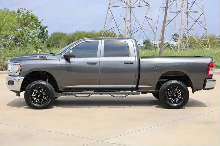 $32989 : Ram 2500 2019 4x4 Tradesman image 5