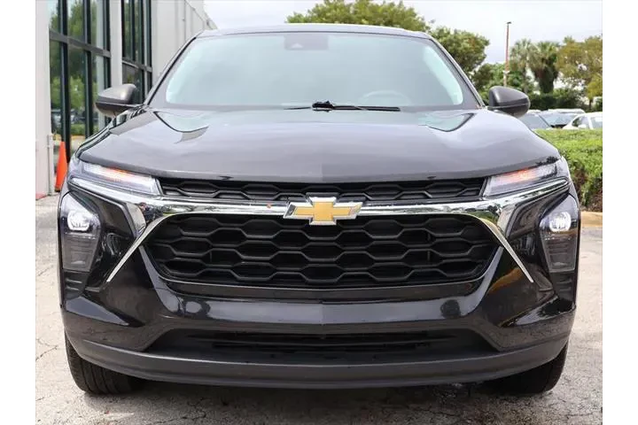 $15790 : Chevrolet Trax 2024 LS 4dr C image 9