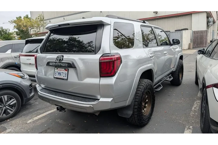 $46990 : 2021 4Runner TRD Off-Road Pre image 10
