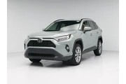 $29998 : Toyota RAV4 2020 XLE Premium thumbnail
