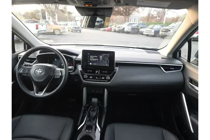 $31431 : Toyota Corolla Cross 2025 AW image 9