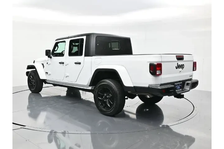 $29000 : Jeep Gladiator 2021 4x4 Spor image 7