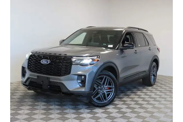 $39995 : Ford Explorer 2025 AWD ST-Li image 5