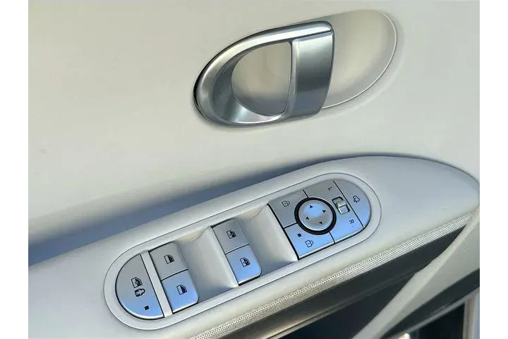 $25956 : Hyundai IONIQ 5 2023 AWD SEL image 8