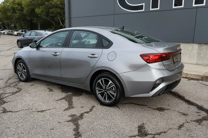 $18388 : 2024 Forte LXS image 6