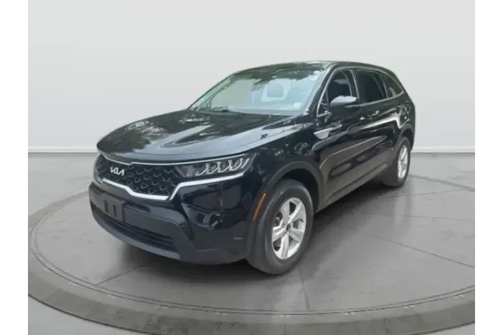 $20595 : Kia Sorento 2022 AWD LX 4dr image 2