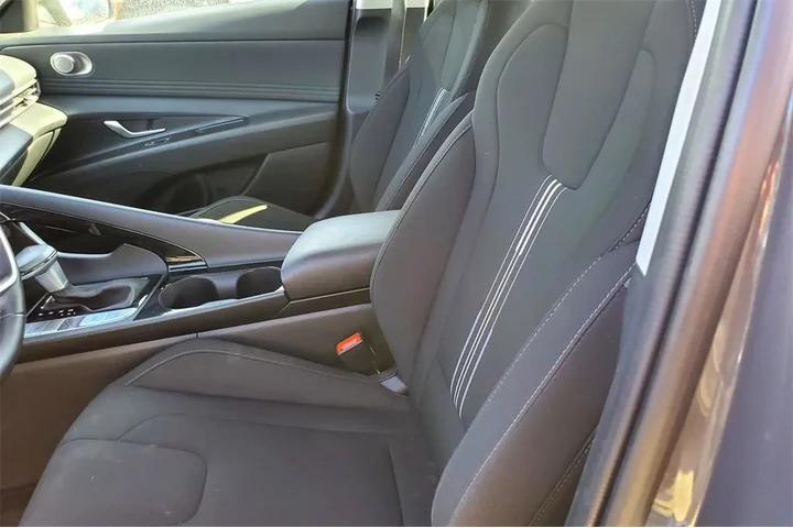 $20991 : Hyundai ELANTRA 2025 SEL Con image 10