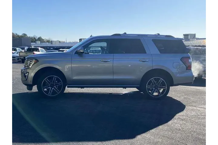 $25590 : Ford Expedition 2021 4x2 Lim image 7