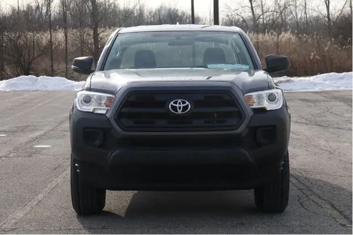 $20950 : Toyota Tacoma 2017 4x4 SR5 4 image 3
