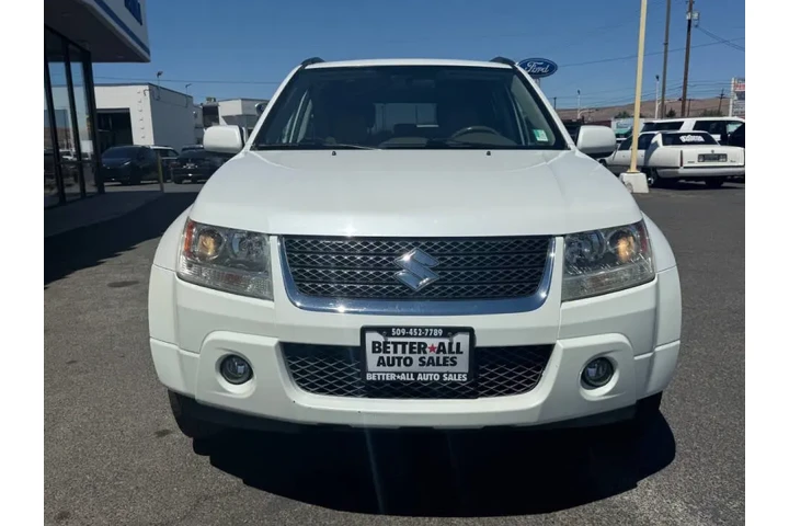 $7999 : 2009 Grand Vitara image 3