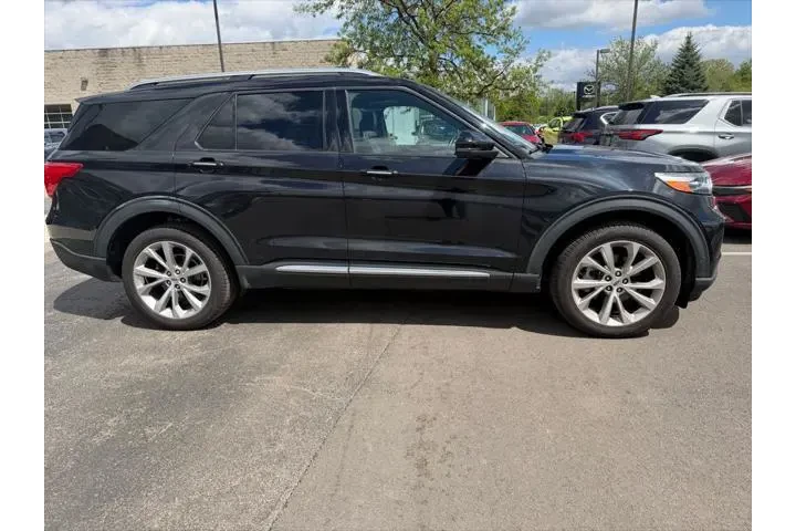 $35266 : Ford Explorer 2022 AWD Plati image 3