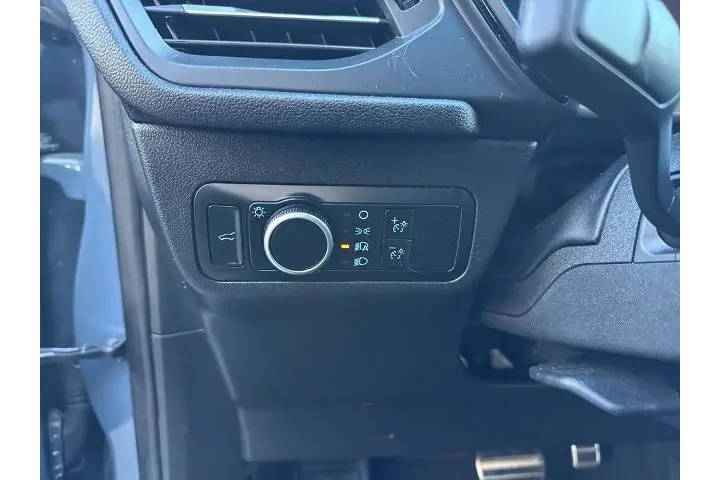 $22972 : Ford Escape 2023 ST-Line 4dr image 10