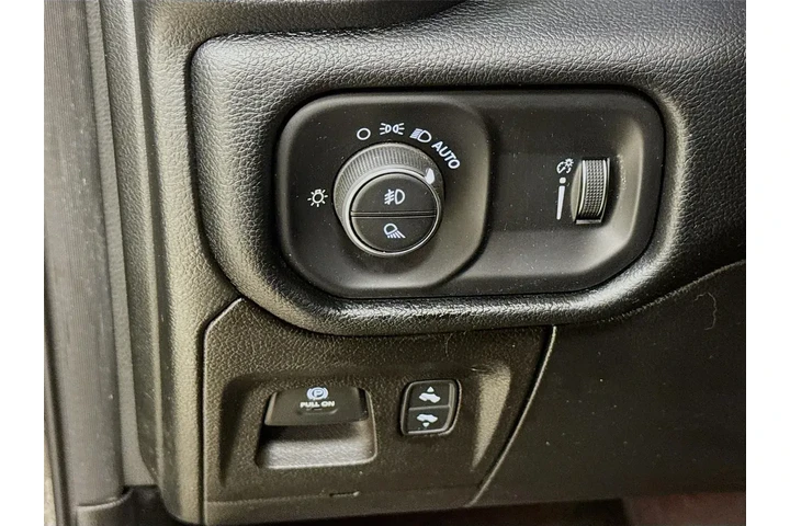 $25233 : Ram 1500 2021 4x4 Big Horn 4 image 10