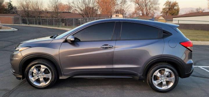 $16700 : 2021 HR-V LX image 6