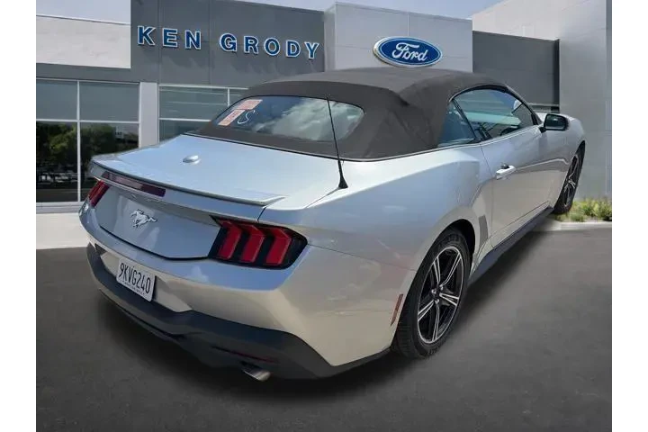 $29400 : Ford Mustang 2024 EcoBoost 2 image 5