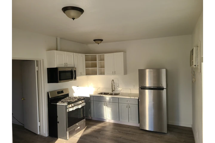 $1325 : Apartmento Desert Hot Springs image 1