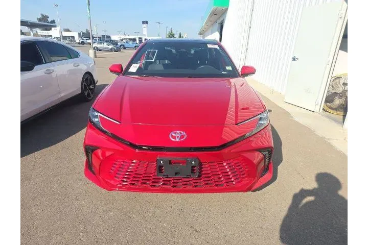 $38900 : Toyota Camry 2025 XSE 4dr Se image 2