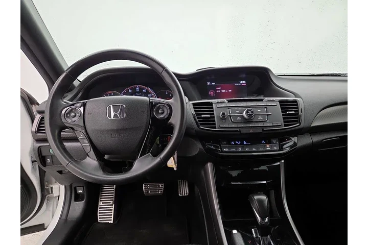 $17998 : Honda Accord 2016 Sport 4dr image 9