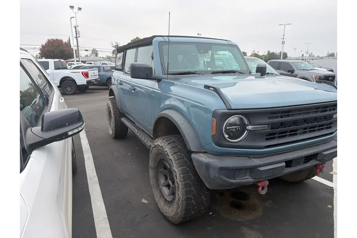 $38951 : Ford Bronco 2022 4x4 Base 4d image 4