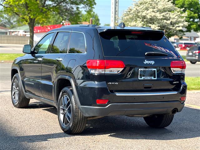 $16999 : 2017 Grand Cherokee image 8