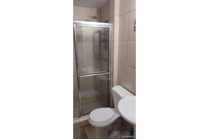$750 : HABITACIÓN AMUEBLADA image 3