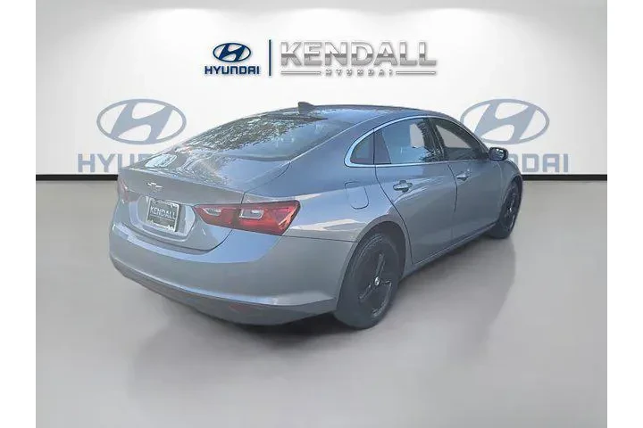 $15073 : Chevrolet Malibu 2024 LS 4dr image 6